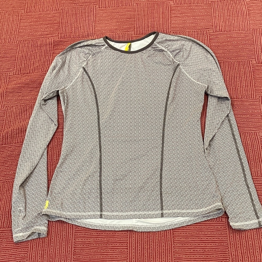 Lole large tech fabric Gray Long Sleeve athletic Tee